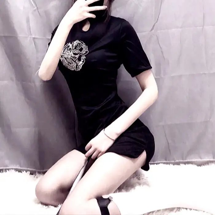 我的妈咪不是人